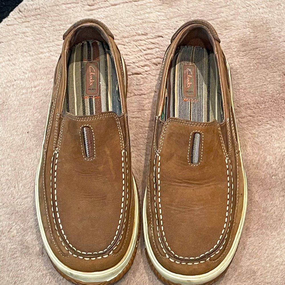 Clarks men’s leather, slip-on loafers